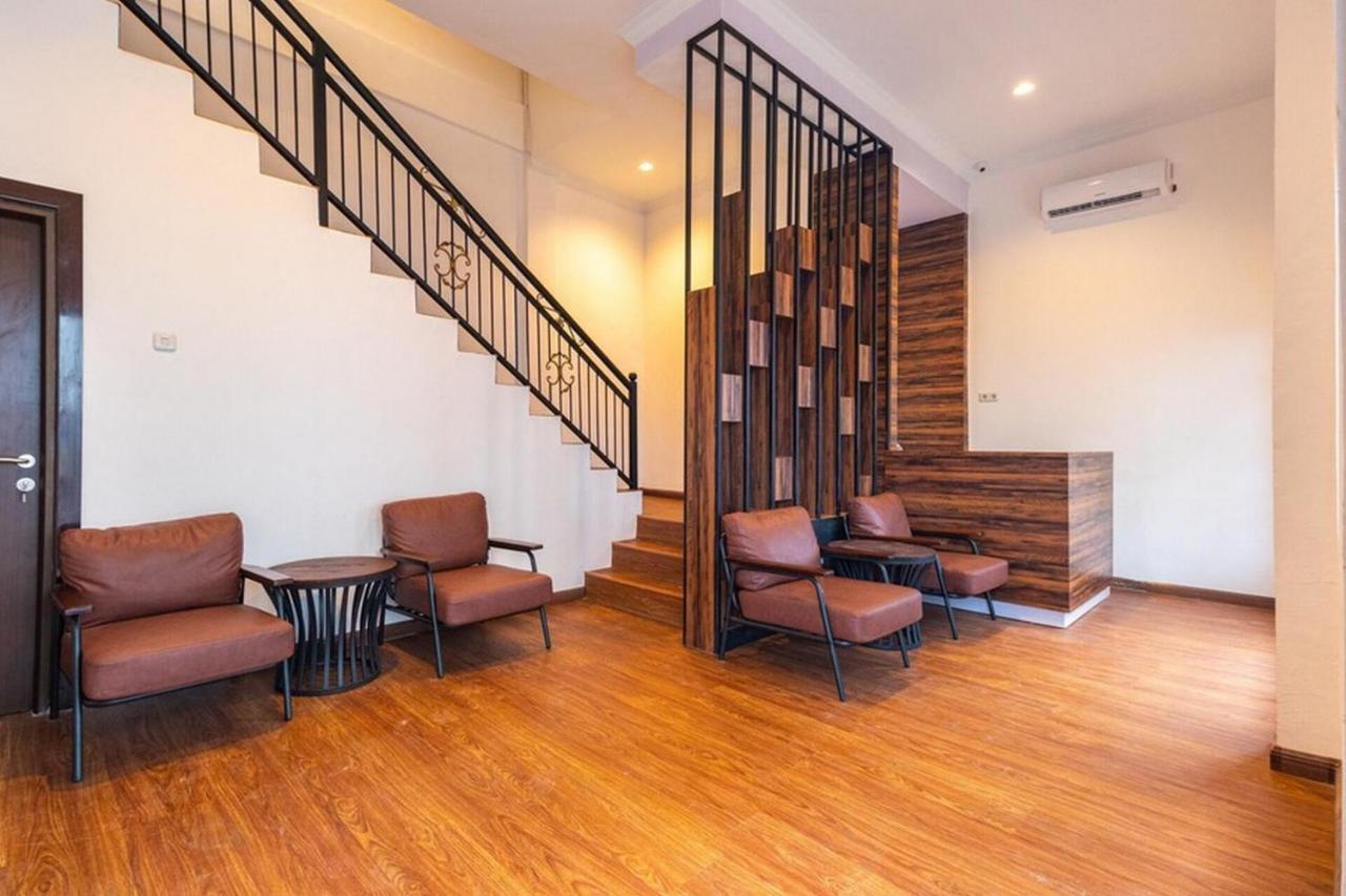 Reddoorz @ Binjai Otel Dış mekan fotoğraf