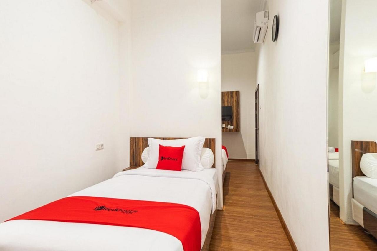 Reddoorz @ Binjai Otel Dış mekan fotoğraf